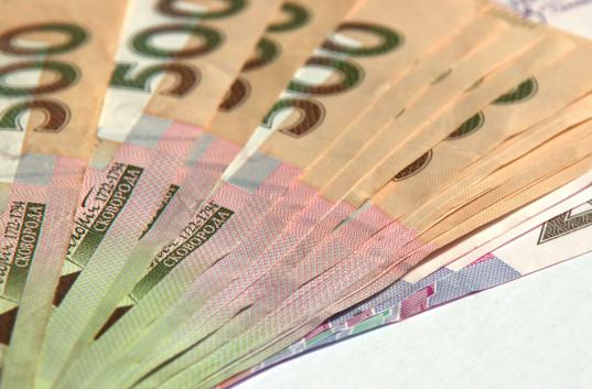 Державний борг України вперше перевищив трильйон гривень