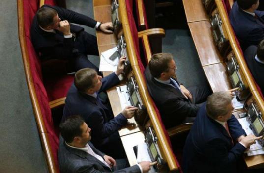 Депутаты предлагают наказывать "кнопкодавов" штрафами от 17 до 51 тысячи гривен