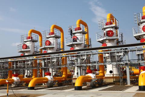 Роснефть хочет лишить Газпром монополии на экспорт Роснефть хочет лишить Газпром монополии на экспорт