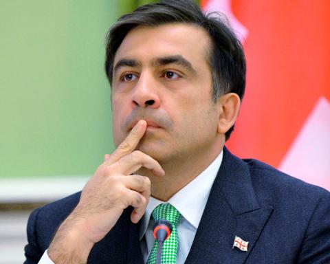 Саакашвили подписал меморандум с заместителем Госсекретаря США Саакашвили подписал меморандум с заместителем Госсекретаря США