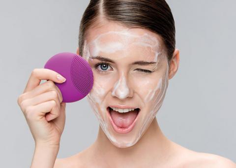 Beauty-технологии: обзор самых необычных гаджетов в сфере косметологии Beauty-технологии: обзор самых необычных гаджетов в сфере косметологии