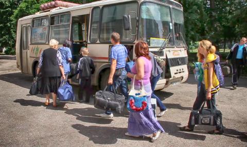 В Украине уже почти полтора миллиона внутренних переселенцев (КАРТА) В Украине уже почти полтора миллиона внутренних переселенцев (КАРТА)