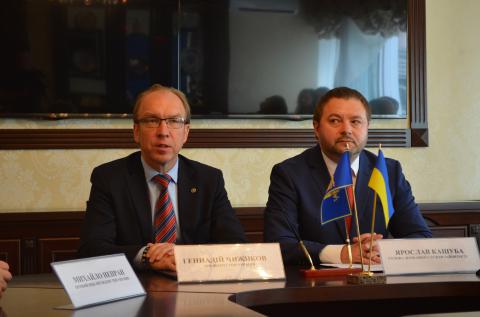 Бизнес и государство займутся совместной подготовкой специалистов (ФОТО) Бизнес и государство займутся совместной подготовкой специалистов (ФОТО)