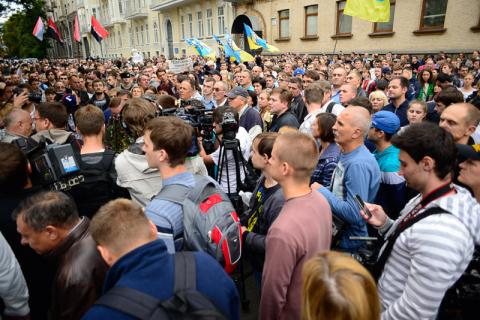 Митинги в поддержку украинских войск под Иловайском прошли в Киеве 28-30 августа 2014 года (ФОТО)