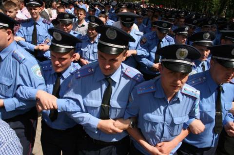 Почти 17 тысяч милиционеров получили статус участника АТО Почти 17 тысяч милиционеров получили статус участника АТО