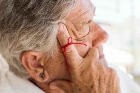 Болезнь Альцгеймера чаще встречается среди женщин, нежели среди мужчин