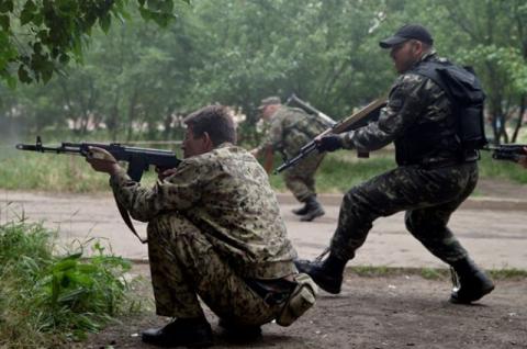 За последние сутки боевики обстреляли украинские позиции 148 раз За последние сутки боевики обстреляли украинские позиции 148 раз