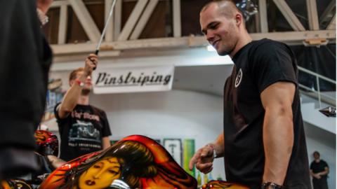 Фестиваль Kyiv Kustom Kulture удивил уникальными автомобилями (ФОТО) Фестиваль Kyiv Kustom Kulture удивил уникальными автомобилями (ФОТО)