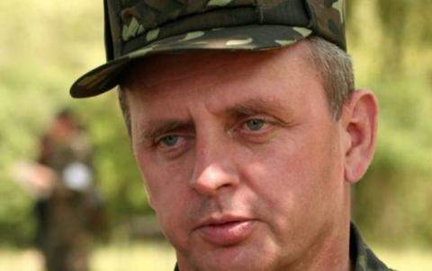 По факту нападения на мобильную группу в Счастье назначено расследование, — Муженко По факту нападения на мобильную группу в Счастье назначено расследование, — Муженко