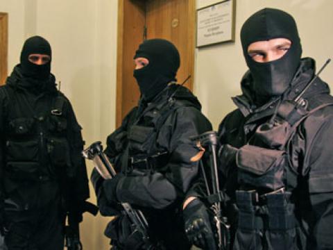 В Ильичевске должностные лица попались на взятке