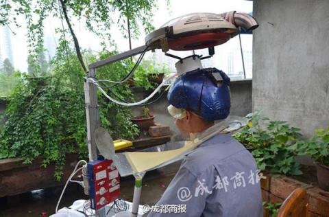 В Китае продемонстрировали автоматическую машину для мытья головы (ФОТО)