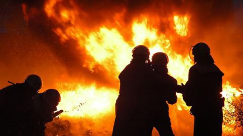 В Махачкале прогремел взрыв заправки В Махачкале прогремел взрыв заправки