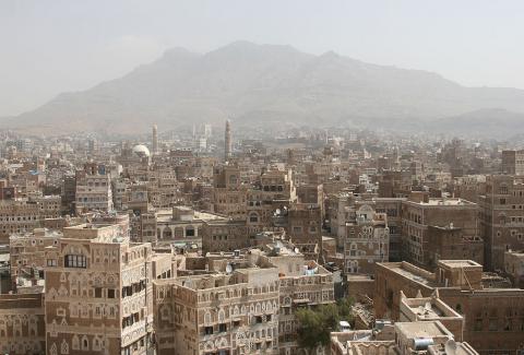 Двойной взрыв в Йемене: смертники подорвались в мечети