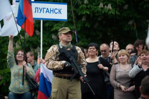 В "ЛНР" предписали неаккредитованным гуманитарным организациям покинуть "республику" В "ЛНР" предписали неаккредитованным гуманитарным организациям покинуть "республику"