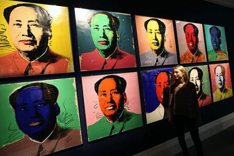 Картину Энди Уорхола с Мао Цзэдуном выставят на торги за $40 млн