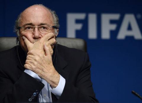 Блаттер пообещал бороться за пост главы ФИФА