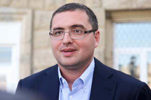Лидер оппозиции Молдавии Ренато Усатый арестован на 72 часа Лидер оппозиции Молдавии Ренато Усатый арестован на 72 часа