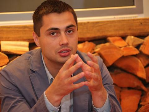 В Мариуполе открылись избирательные участки без бюллетеней В Мариуполе открылись избирательные участки без бюллетеней