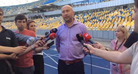 Директор стадиона "Олимпийский" попал в больницу из-за расистского скандала Директор стадиона "Олимпийский" попал в больницу из-за расистского скандала