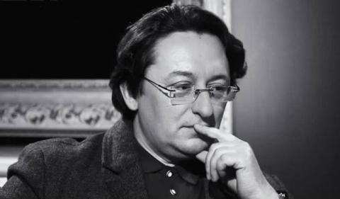 Олег Вергелис: "Минкульт должен поддерживать талантливые сценические начинания, а не содержать бесконечную бульварную чепуху" Олег Вергелис: "Минкульт должен поддерживать талантливые сценические начинания, а не содержать бесконечную бульварную чепуху"