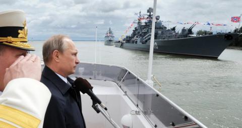 Российские и китайские ВМС, возможно, угрожают свободной торговле… и не только