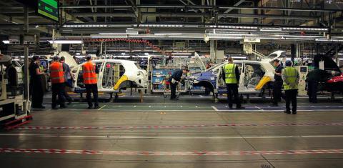 Автоконцерн Toyota на некоторое время остановил конвейер в Питере Автоконцерн Toyota на некоторое время остановил конвейер в Питере