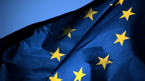 ЕС хочет выплачивать зарплаты украинским чиновникам ЕС хочет выплачивать зарплаты украинским чиновникам