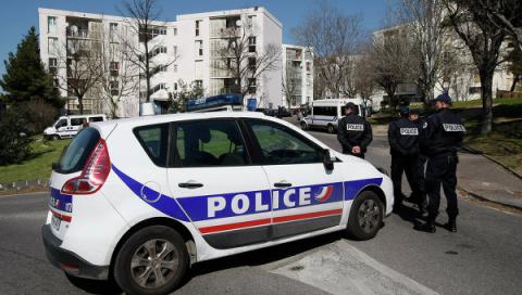 Во время спецоперации в Париже убили трех террористов Во время спецоперации в Париже убили трех террористов