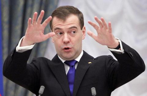 Селфи Медведева "взорвало" сеть (ФОТО) Селфи Медведева "взорвало" сеть (ФОТО)