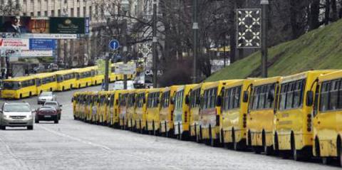 В Киеве подорожают цены за проезд в маршрутках В Киеве подорожают цены за проезд в маршрутках