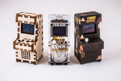 Энтузиасты создали миниатюрные аркадные автоматы (ВИДЕО)