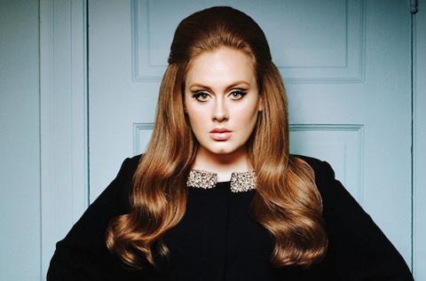 Adele стала лицом обложки (ФОТО) Adele стала лицом обложки (ФОТО)