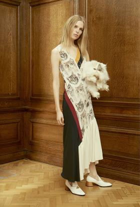 Кошки-модницы в новом лукбуке от Stella McCartney (ФОТО) Кошки-модницы в новом лукбуке от Stella McCartney (ФОТО)