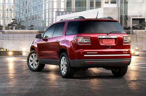 Кроссовер GMC Acadia: красота и сила в одном (ВИДЕО) Кроссовер GMC Acadia: красота и сила в одном (ВИДЕО)