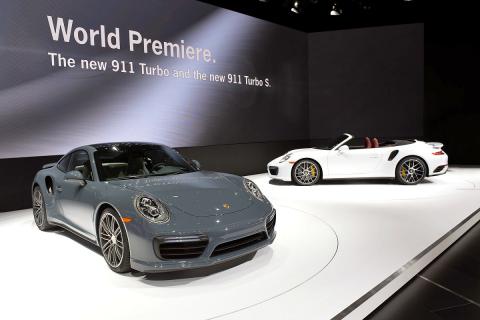 Компания Porsche занимается созданием гибридной версии спорткара 911(ФОТО)