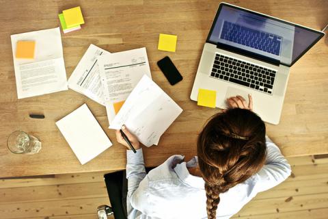Кто Кабмину не указ, или почему в Украине не работают подзаконные акты Кто Кабмину не указ, или почему в Украине не работают подзаконные акты