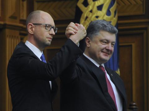 Украинские лидеры в сговоре с олигархами, - нардеп