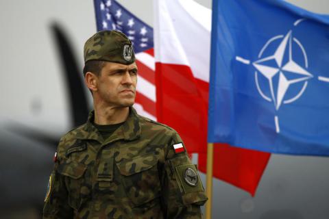 Польша станет полноправным членом НАТО сразу после саммита