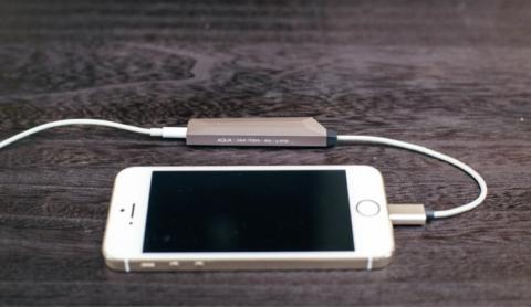 Технологии: как слушать музыку на iPhone 7 без разъема для наушников (ВИДЕО)