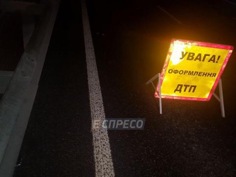 В Киеве внедорожник насмерть сбил пешехода