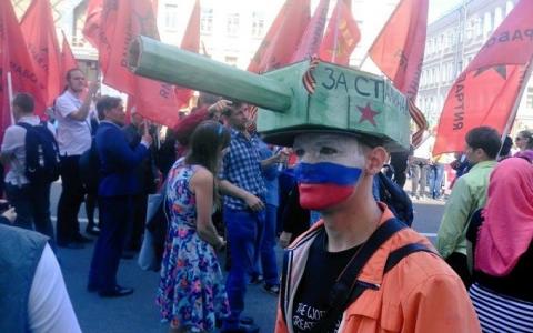 Кривое зеркало российской истории Кривое зеркало российской истории