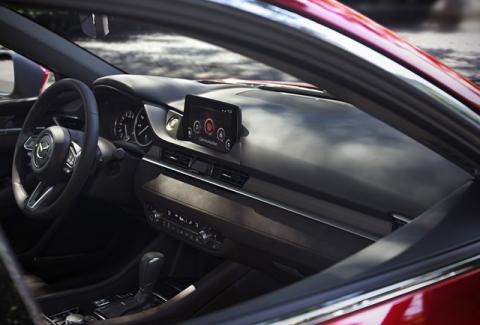 Седан Mazda 6 ожидает очередной рестайлинг