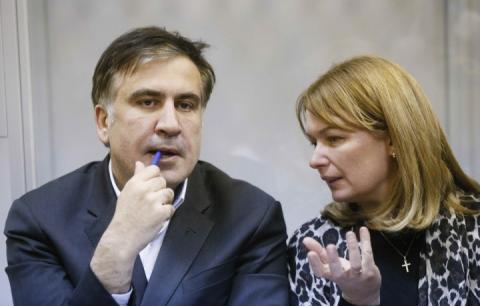 Жена Саакашвили объяснила, почему он написал письмо Порошенко