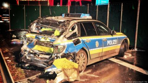 В Германии пьяный украинец протаранил патрульное авто: погиб полицейский