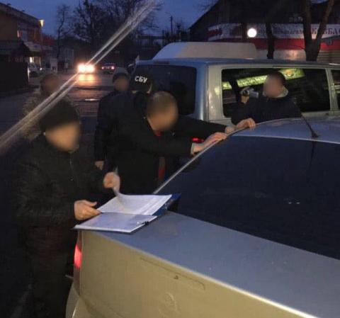 В Виннице задержали адвоката с "валютной" взяткой - прокуратура