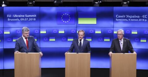 В совместном заявлении саммита Украина-ЕС подчеркнули: ключевым условием безвиза является борьба с коррупцией