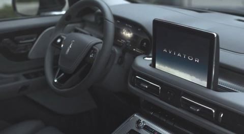Возрожденный Lincoln Aviator представили в Лос-Анджелесе Возрожденный Lincoln Aviator представили в Лос-Анджелесе