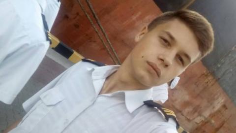 Украинскому моряку Ейдеру нужна операция: у него ранены ноги и судороги