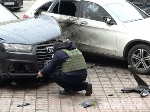 Взрыв авто произошел в Киеве на Оболони – пострадал водитель
