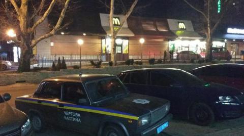 В McDonald's житель Николаева расстрелял мужчину (фото)